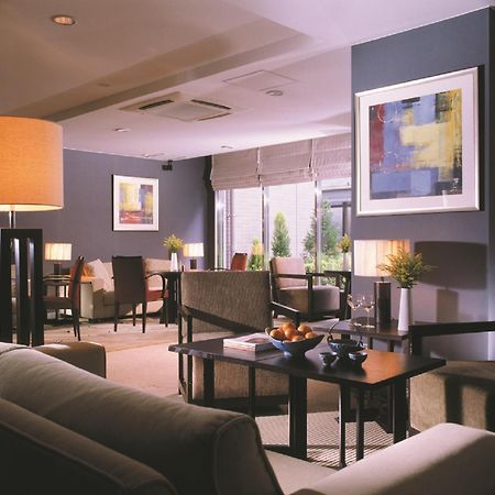 Oakwood Residence Aoyama Токио Стая снимка