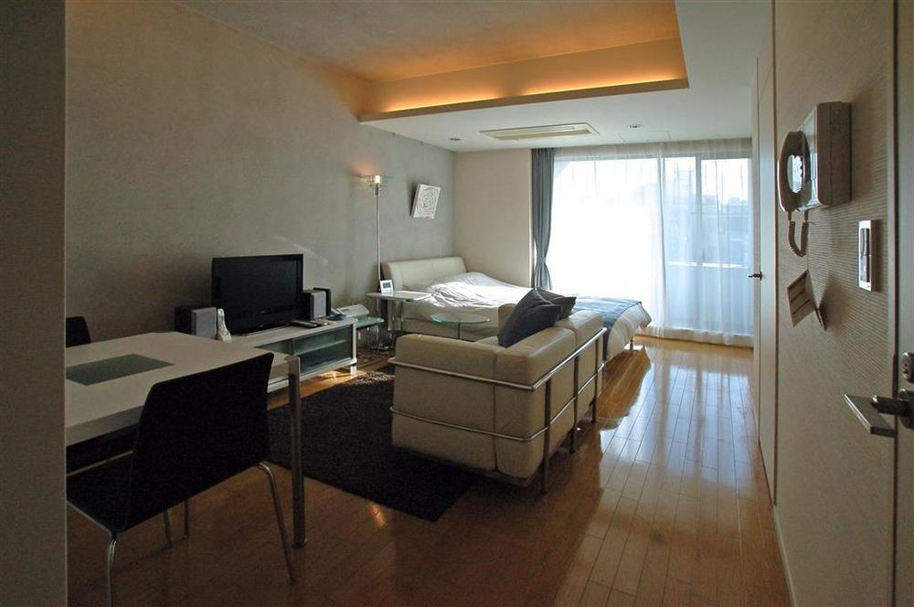 Oakwood Residence Aoyama Токио Стая снимка