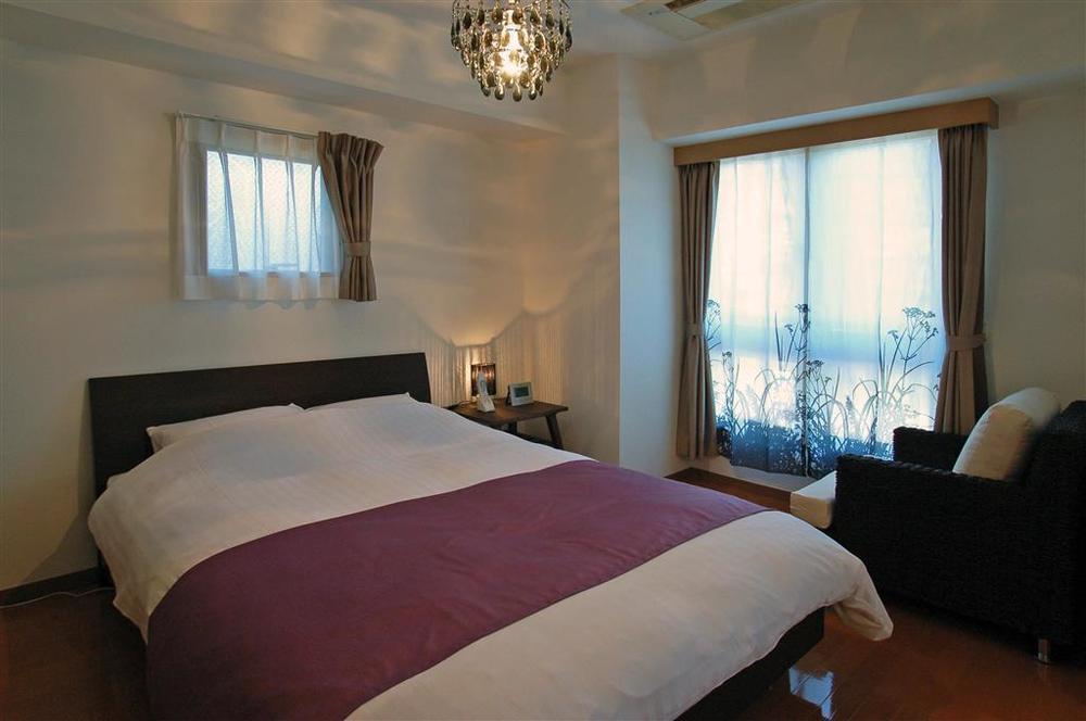 Oakwood Residence Aoyama Токио Стая снимка